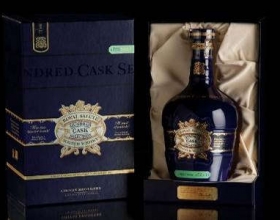 Rượu Chivas 100 Mùi (Royal Salute Hundred Cask Selection)